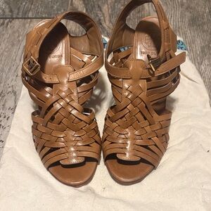 Tory Burch hurache Brown Woven Sandals